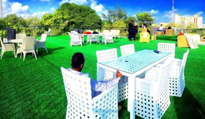 2017615636331040123386281mogadishu-weerar-pizza-house-4-740x430.jpg